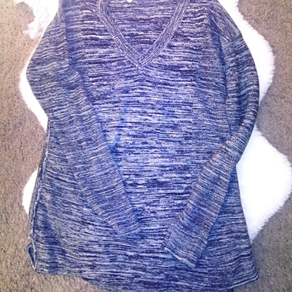 NWOT Ellen Tracy Women's V Neck Long Sleeve Black/Ivory Knit Contrast Sweater